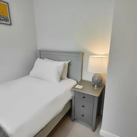 Host & - Breckon * 휫비