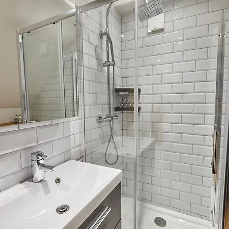 Host & - Breckon * 휫비